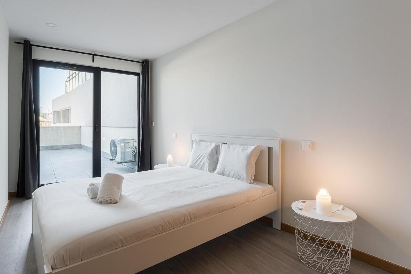 Guestready - Sleek Monochromatic In Bonfim Apartment Porto Exterior photo
